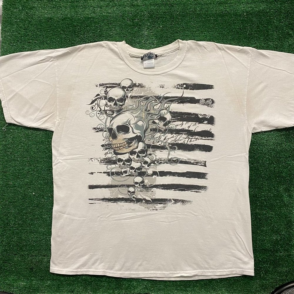 Vintage Y2K Flaming Skulls T-Shirt White XL Mall Goth Emo Punk Grunge Big Print